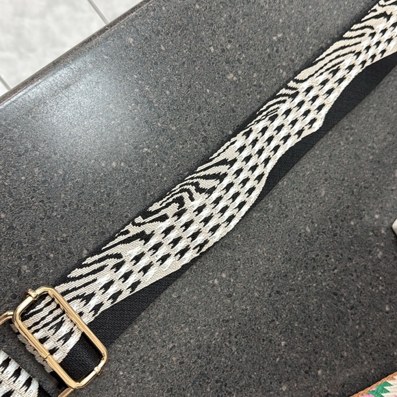 🇮🇹 Vintage Style 1970s Camera Cotton Fabric and Leather Strap from Florence - Picture 8 of 13